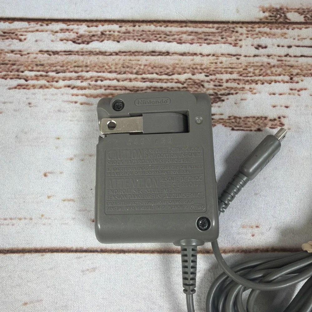 Genuine Nintendo USG-002 AC Adapter Wall Charger for DS Lite Console Gray